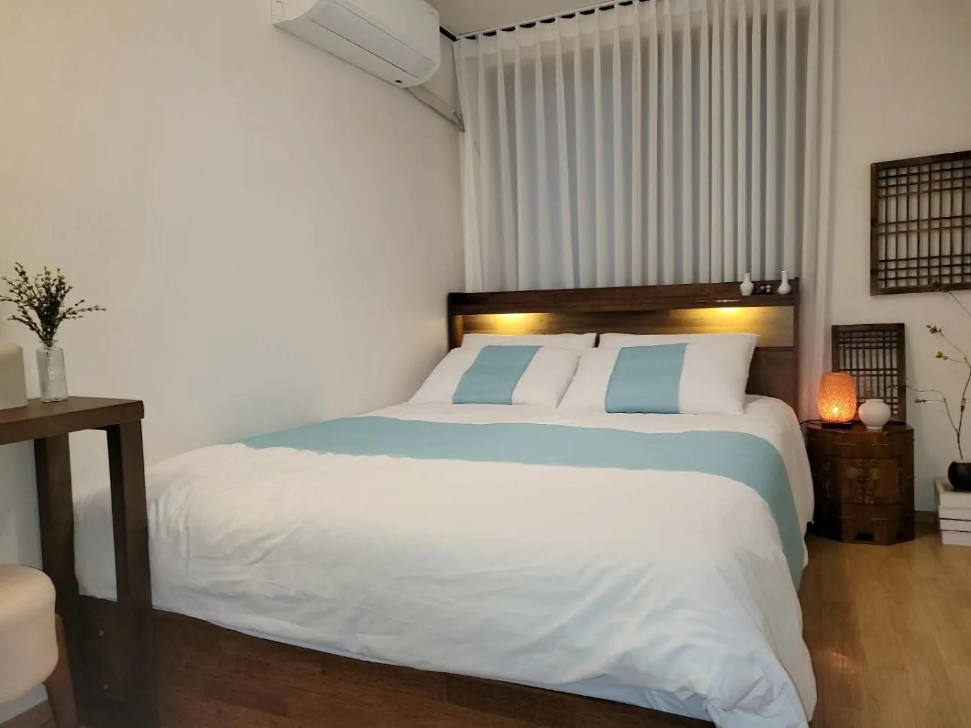 On Stay, In Seoul 0*,